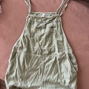 Billabong Romper size M, color green